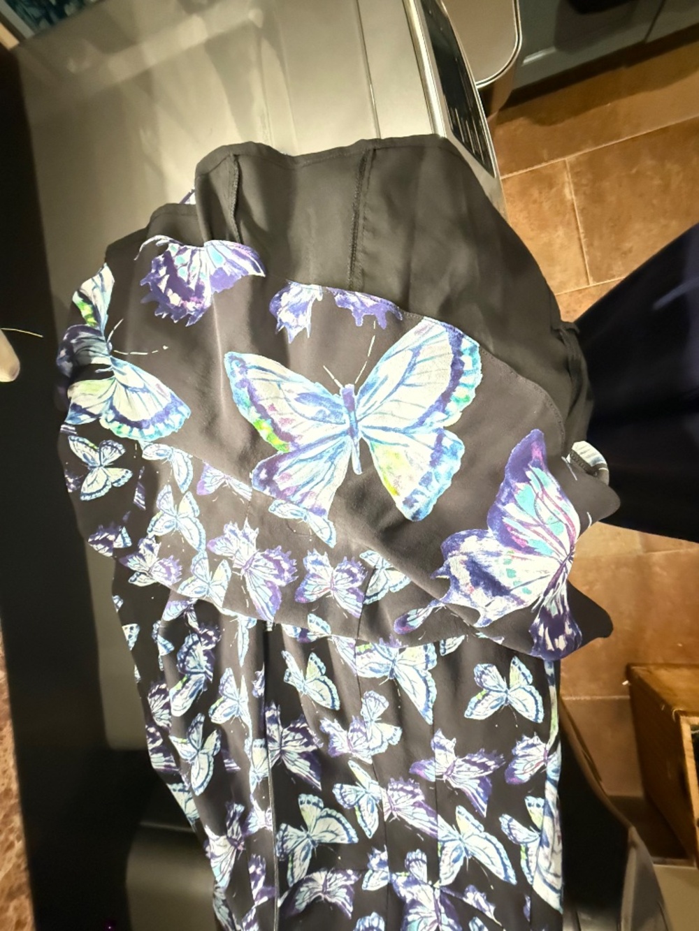 NANETTE LEPORE SILK DRESS. BEAUTIFUL BUTTERFLY PATTERN ON BLACK. SIZE 4 - Picture 7 of 12